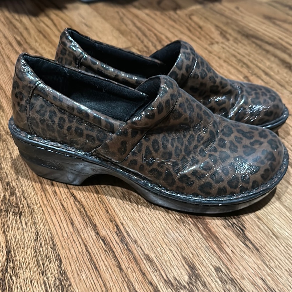 Born clogs